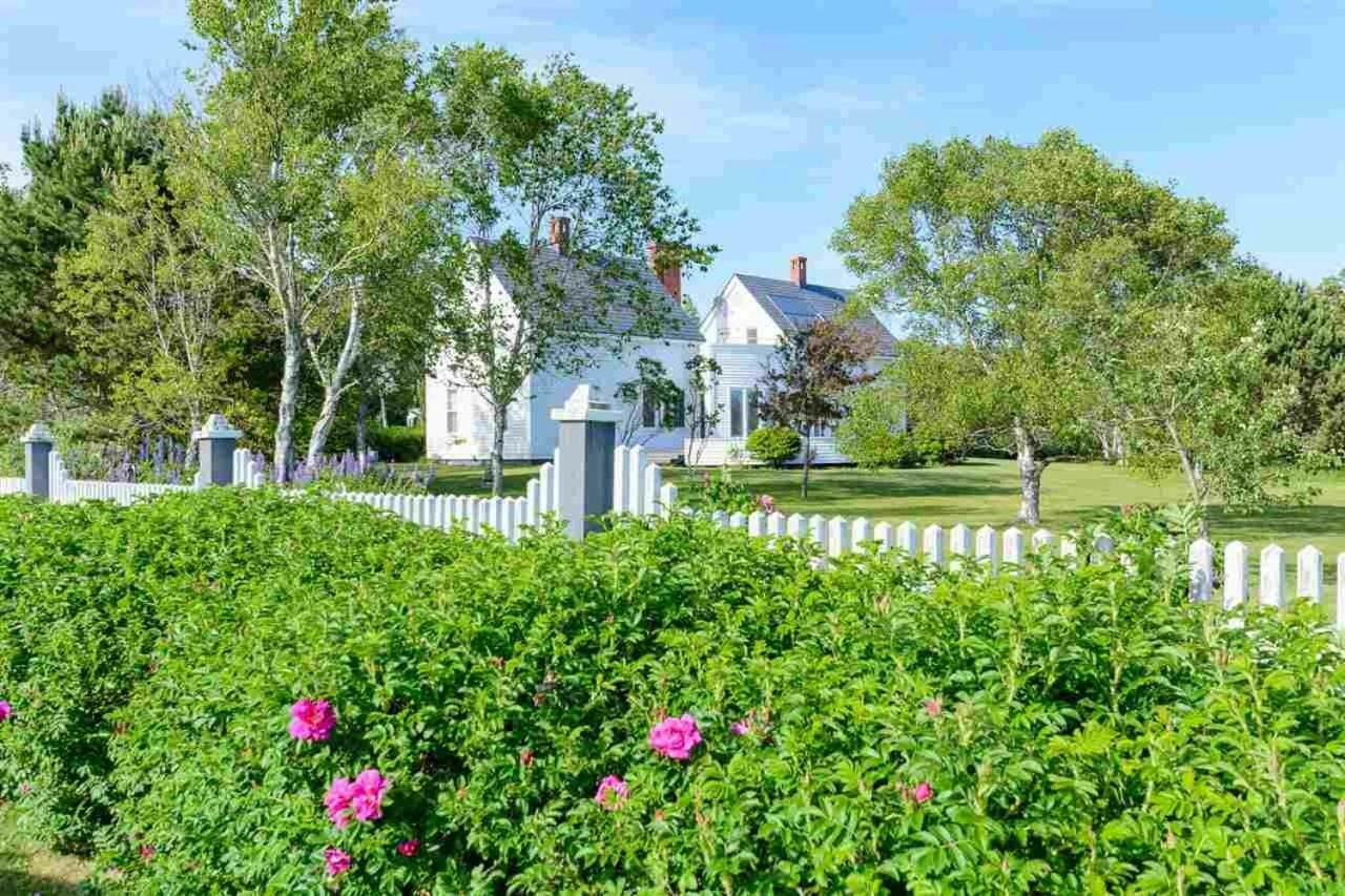 Fox Point Inn Parrsboro Экстерьер фото