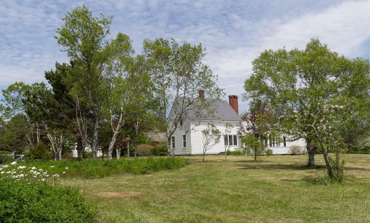 Fox Point Inn Parrsboro Экстерьер фото